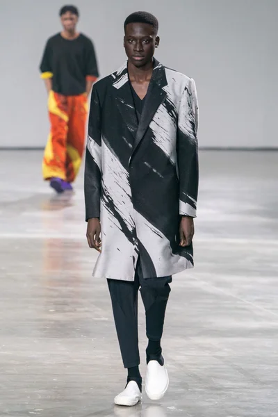 Look 23